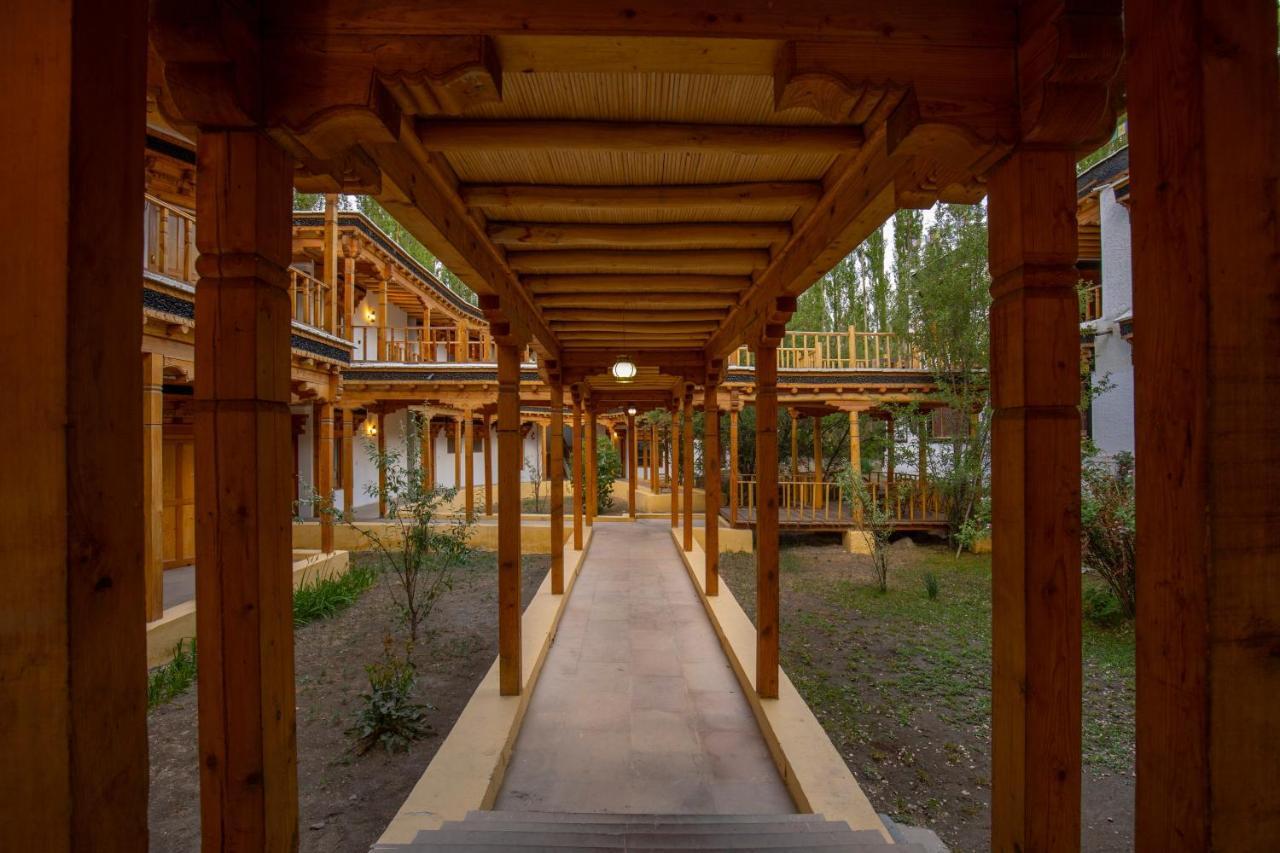 Lha-Ri-Sa Resort ليه المظهر الخارجي الصورة