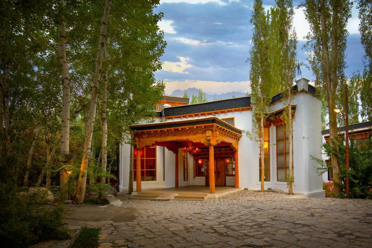 Lha-Ri-Sa Resort ليه المظهر الخارجي الصورة