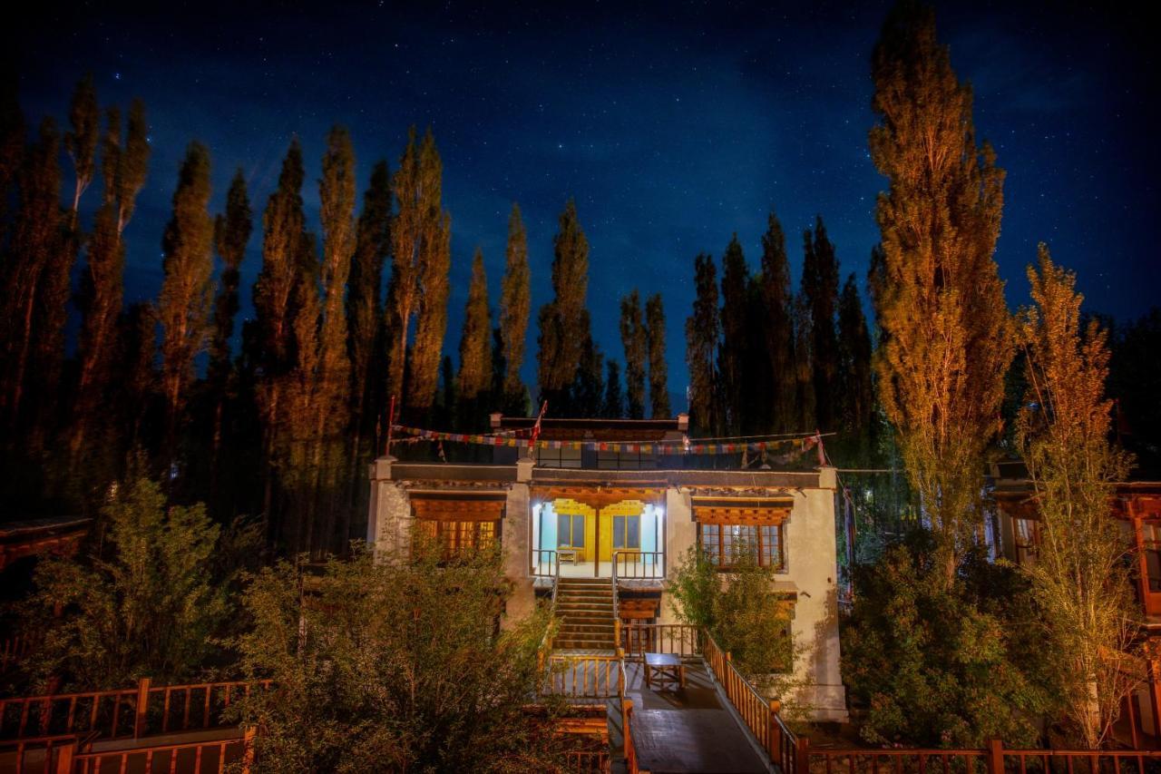 Lha-Ri-Sa Resort ليه المظهر الخارجي الصورة